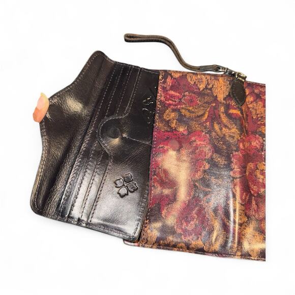 Patricia Nash London Saddle Bag and wallet in  Vintage Floral Brocade print. - Picture 11 of 11